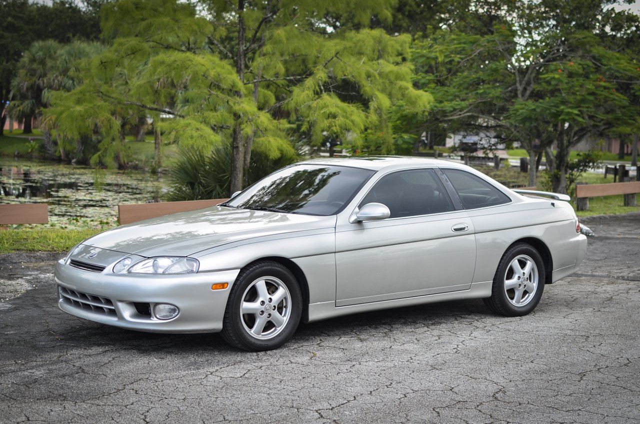 LexusSC300.jpg
