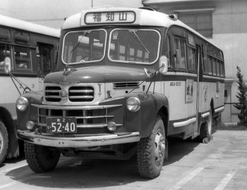 mitsubishi_fuso_b370_3a_3.jpg.9f9a547cca3633ba55a62da87cba8925.jpg